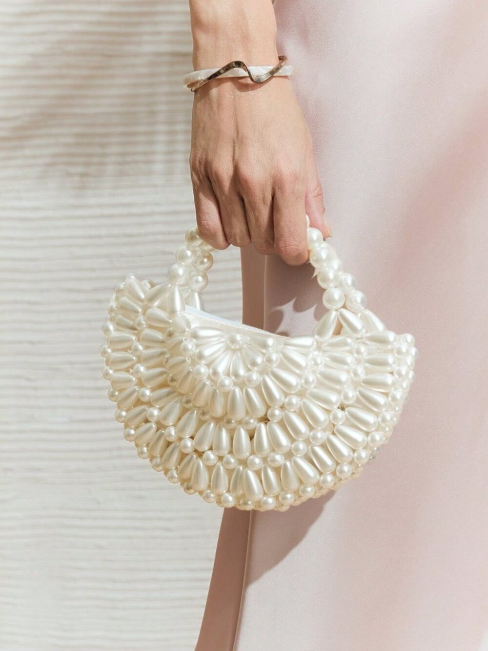 elegant Women's Beaded Pearl Semi-Round Design Handbag